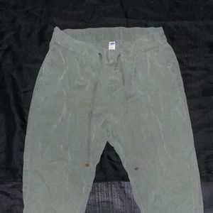 Old Navy Olive Green Pants, size 4